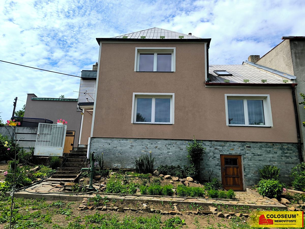 Prodej rodinného domu 160 m², pozemek 1001 m² – fotografie 4