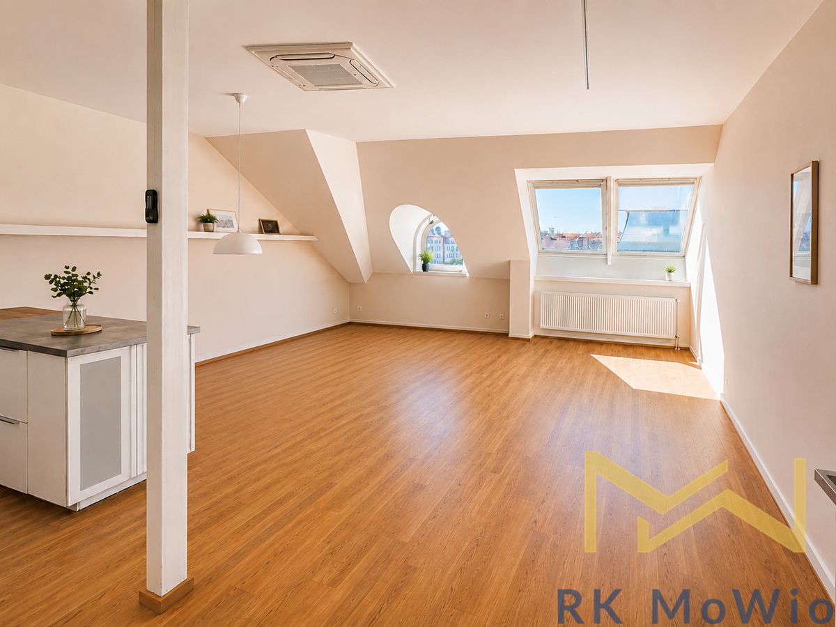 Pronájem bytu 4+kk 150 m²