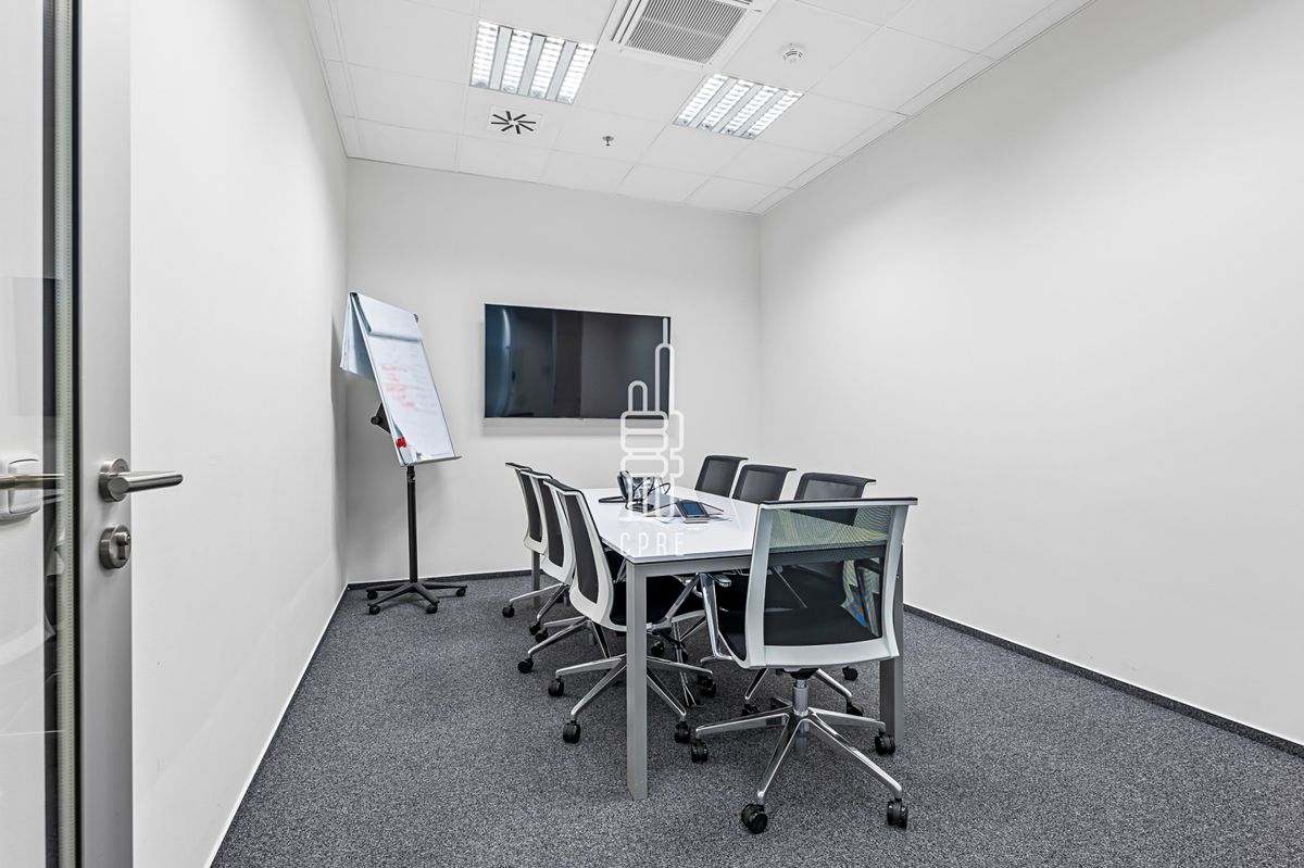 Pronájem kanceláře 300 m² – fotografie 5