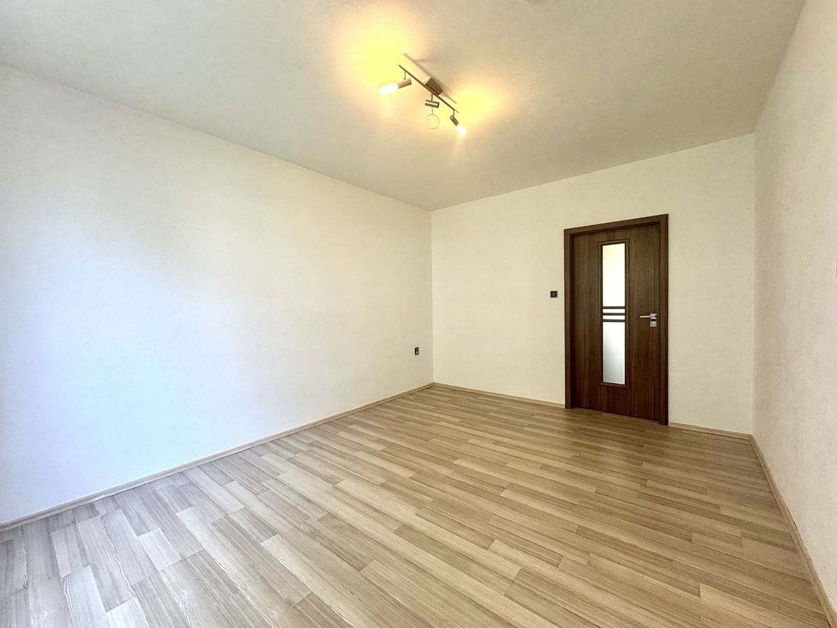 Pronájem bytu 2+1 55 m² – fotografie 5
