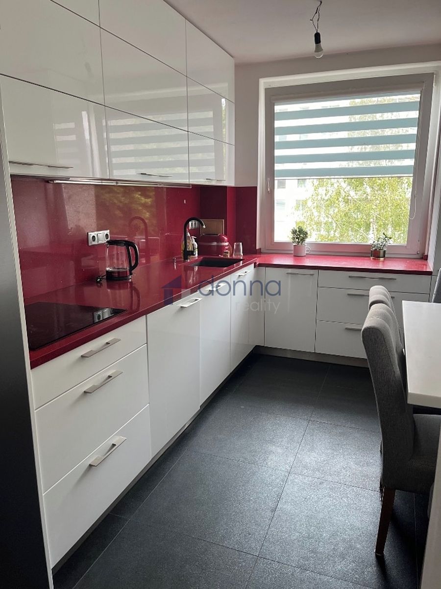 Pronájem bytu 3+1 75 m² – fotografie 2