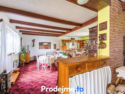 Prodej  rodinného domu 214 m², pozemek 5 225 m²