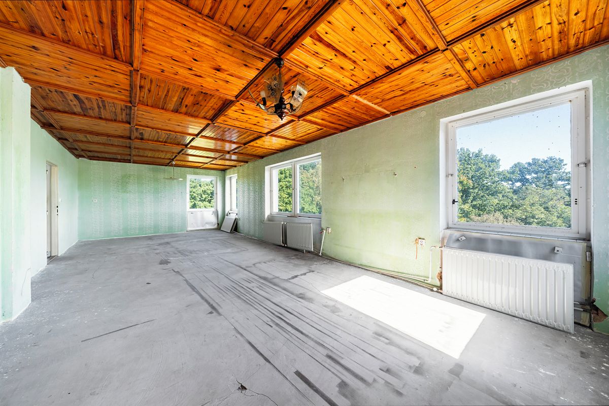 Prodej rodinného domu 200 m², pozemek 1305 m² – fotografie 4