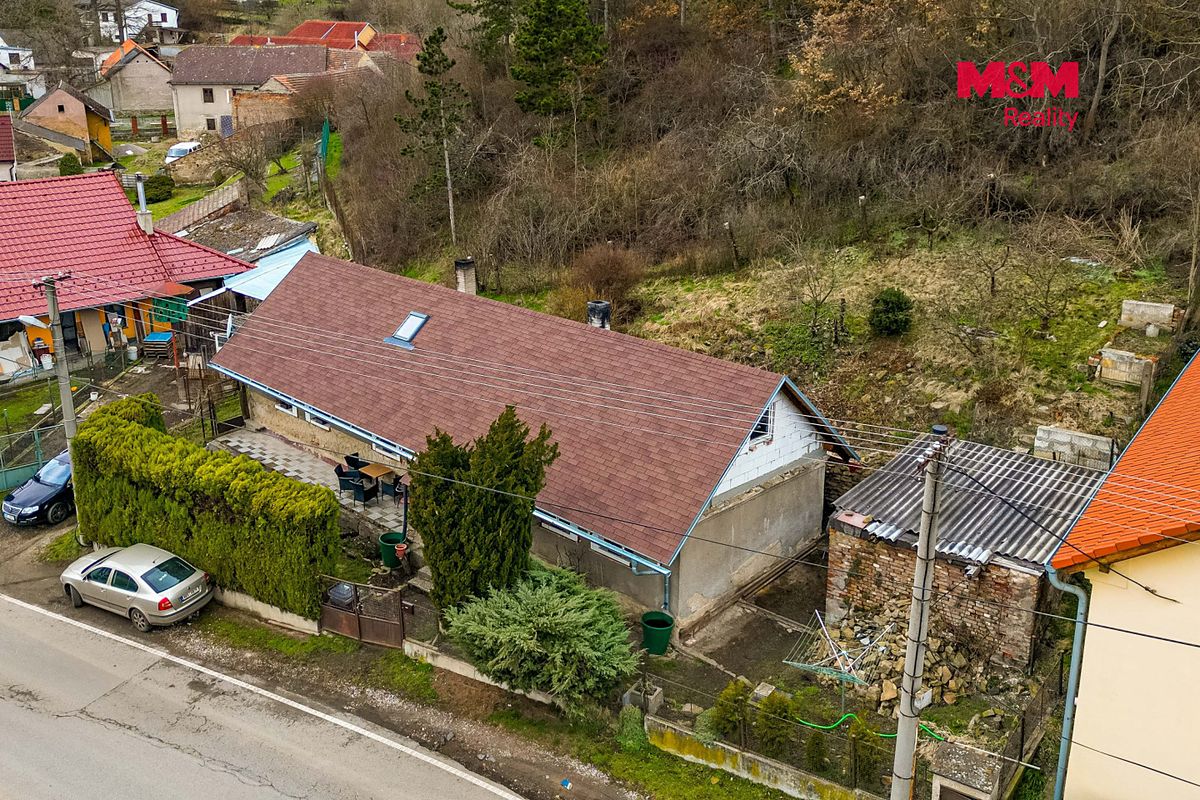 Prodej rodinného domu 88 m², pozemek 442 m² – fotografie 2