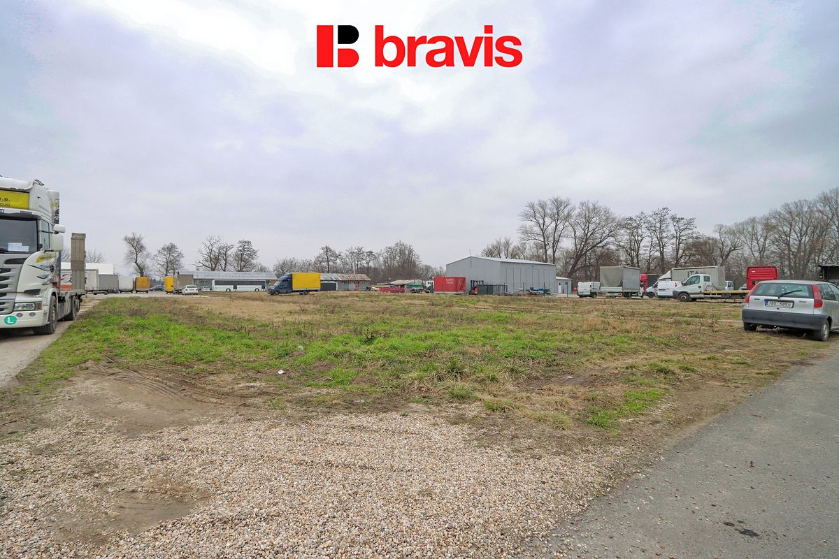 Pronájem komerčního pozemku 2000 m² – fotografie 2