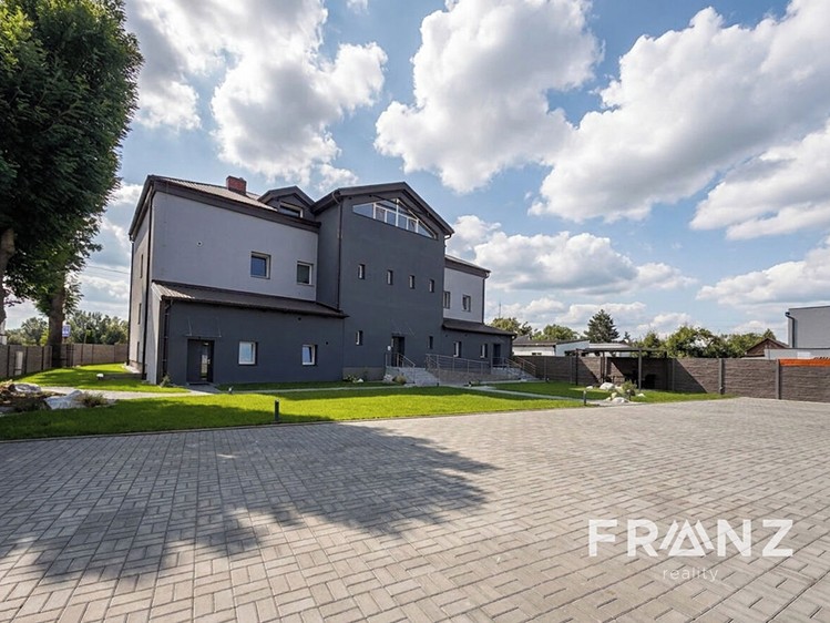 Pronájem bytu 2+1, 75 m² (18 z 21)