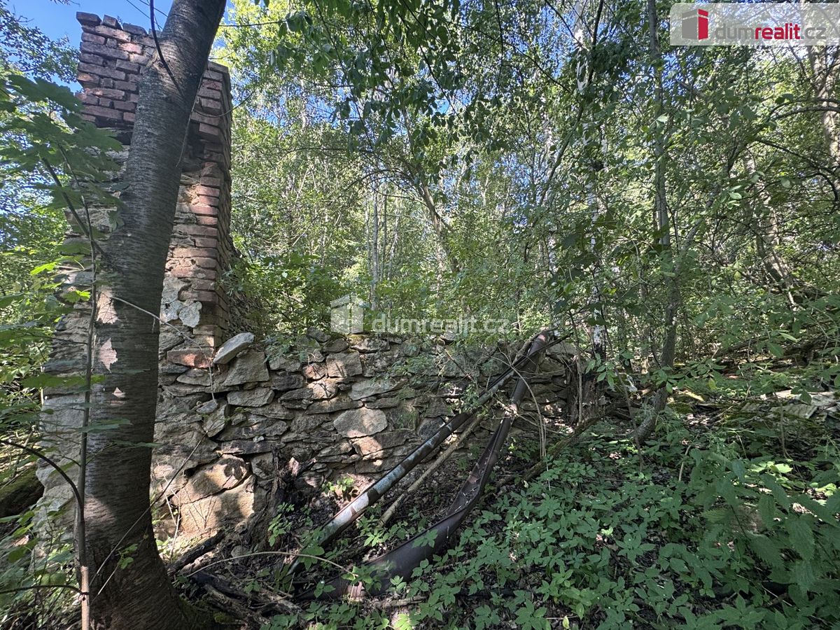 Prodej stavebního pozemku 4046 m² – fotografie 2