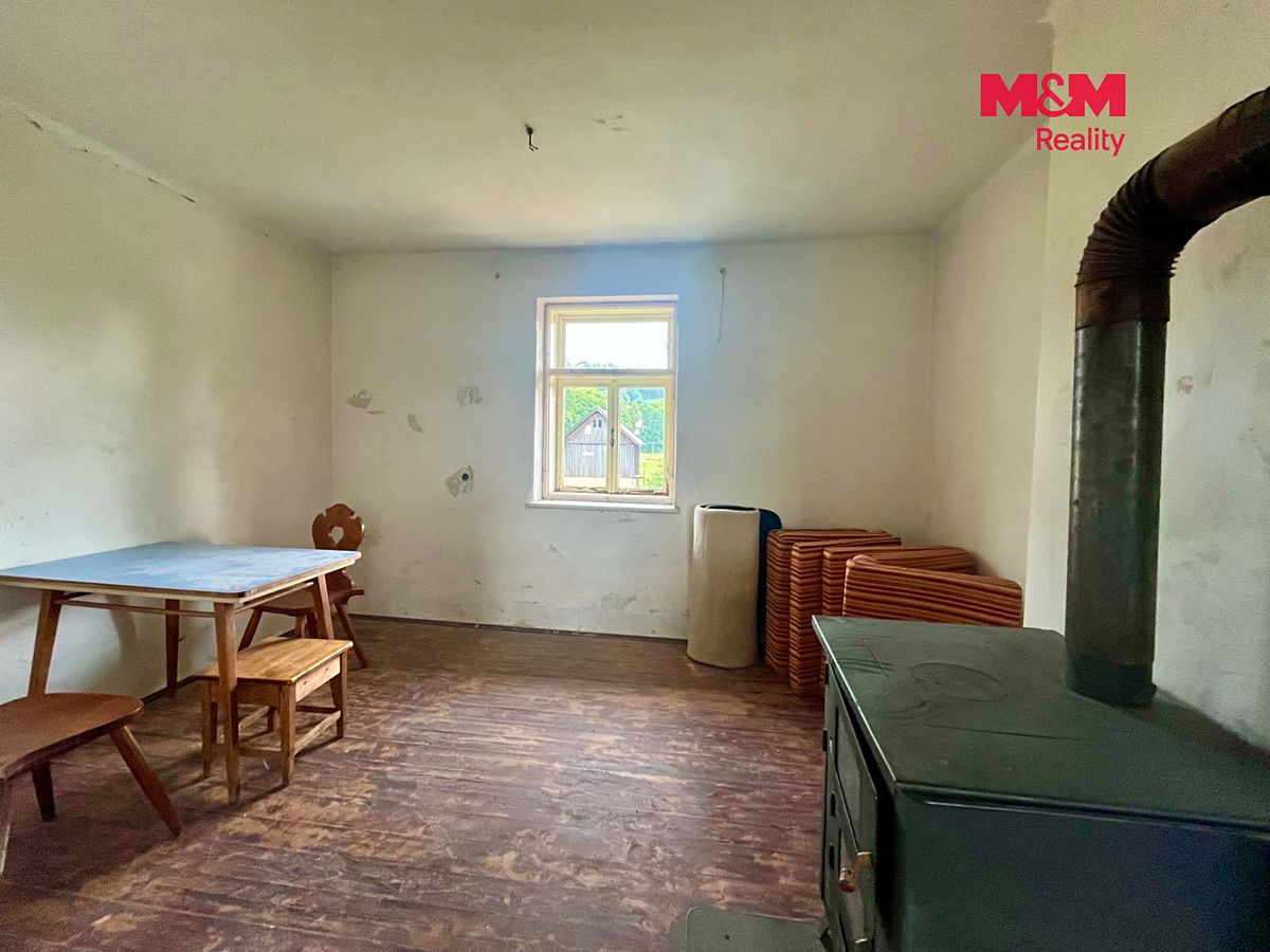 Prodej rodinného domu 160 m², pozemek 149 m² – fotografie 2