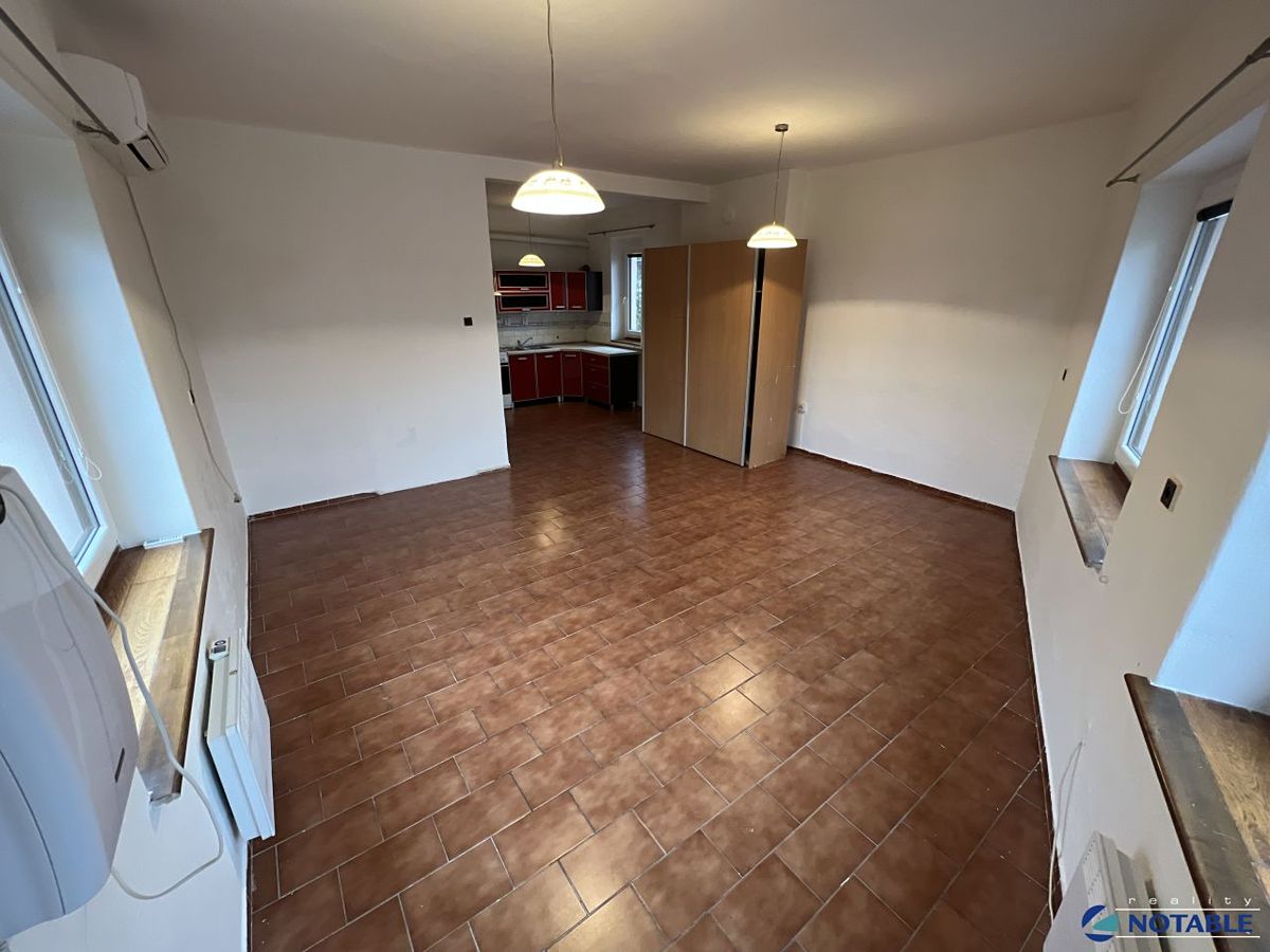Pronájem bytu 1+kk 35 m² – fotografie 5