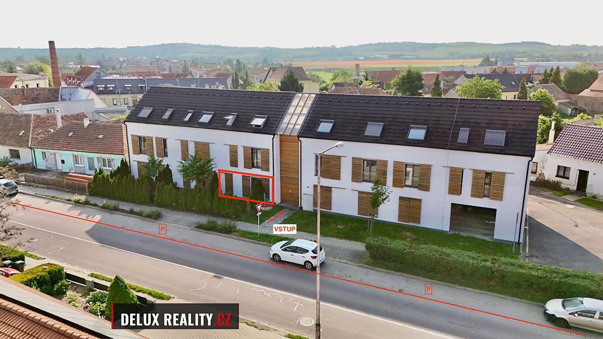 Pronájem bytu 2+kk 34 m² – fotografie 2