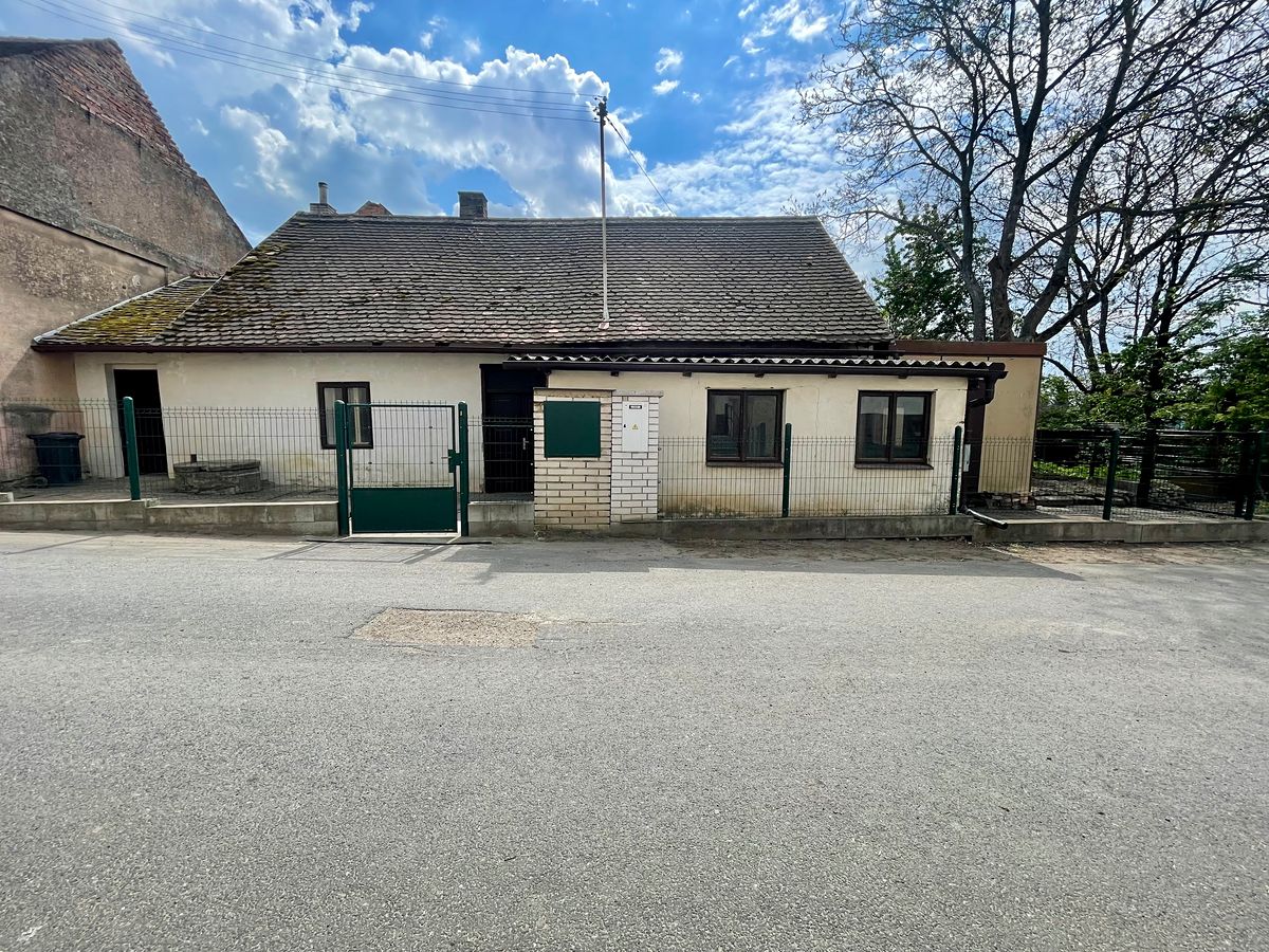 Prodej rodinného domu 136 m², pozemek 191 m² – fotografie 3