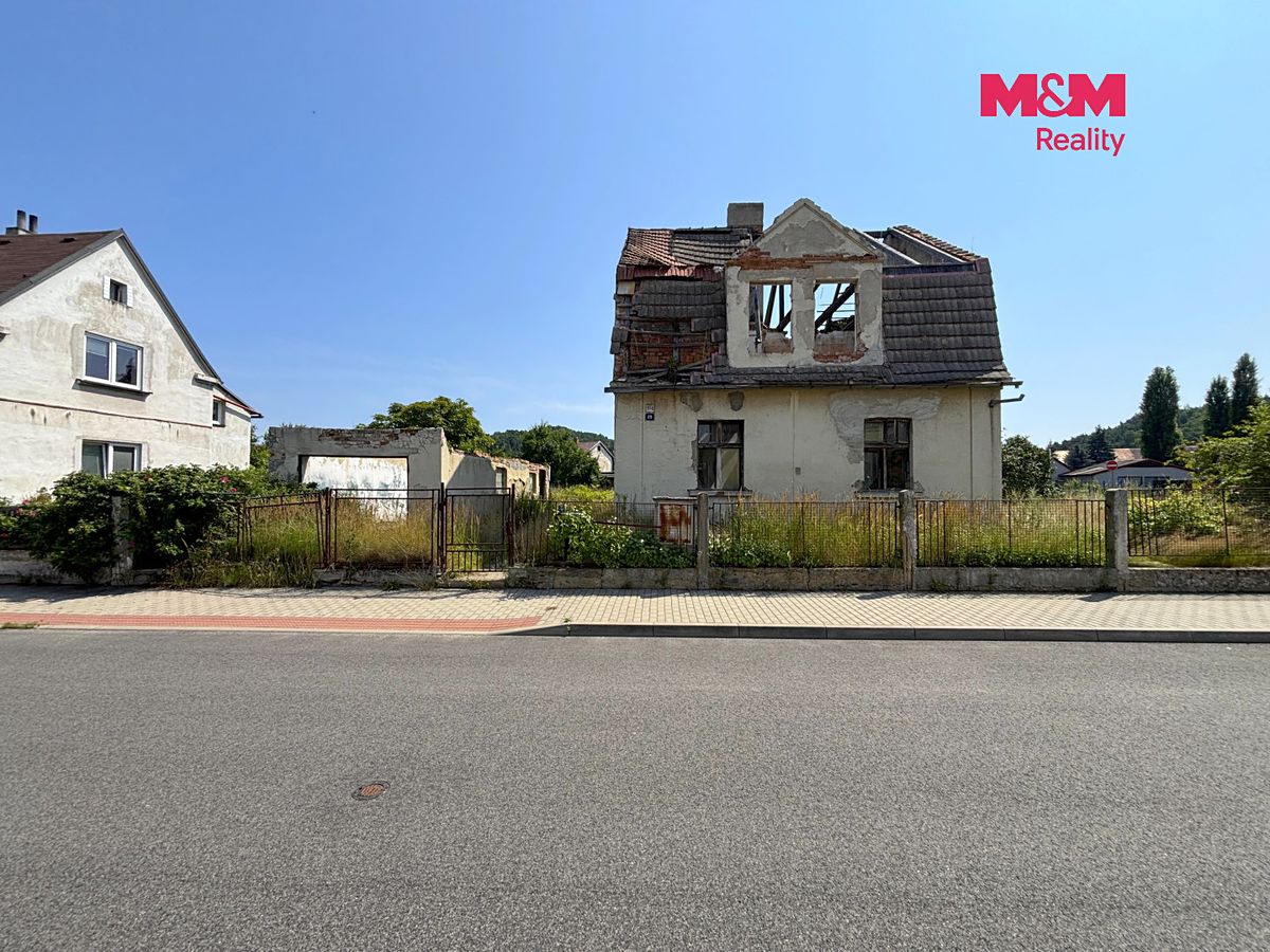 Prodej rodinného domu 186 m², pozemek 849 m² – fotografie 3