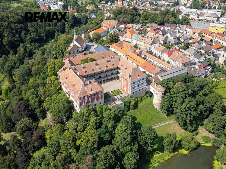 Комерційне приміщення в оренду, 500 м² (4 з 30)