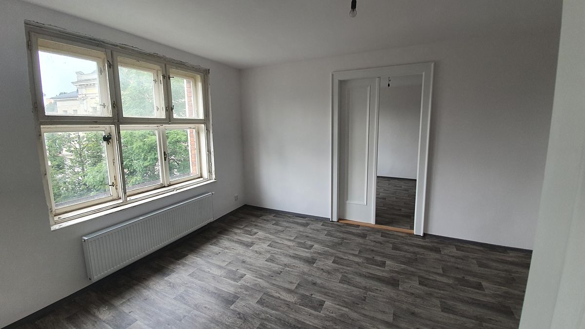 Pronájem bytu 3+1 144 m² – fotografie 4