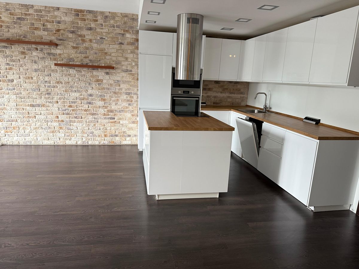 Pronájem bytu 3+kk 89 m² – fotografie 3
