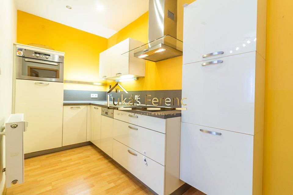 Pronájem bytu 2+kk 53 m² – fotografie 2