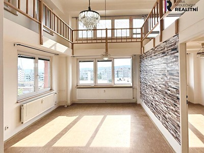 Pronájem bytu 3+kk 92 m²