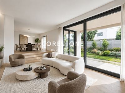 Prodej rodinného domu 420 m², pozemek 681 m²