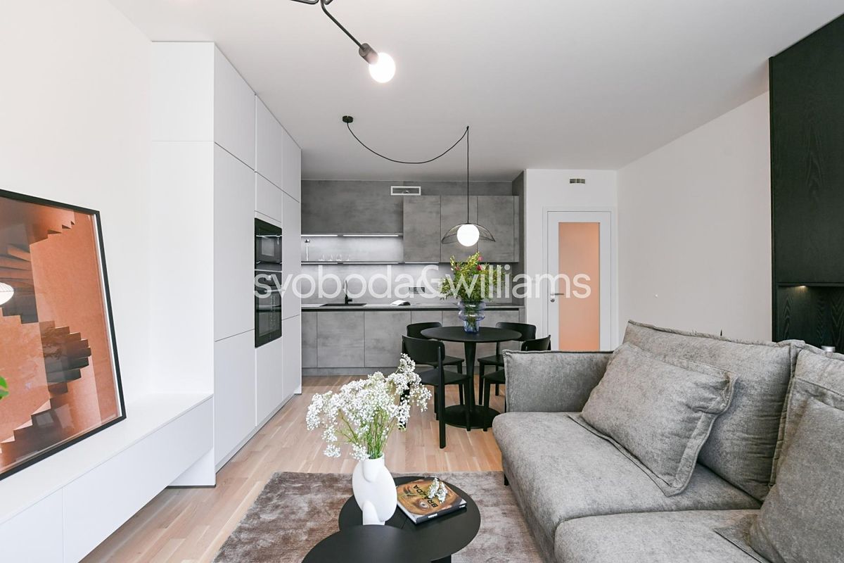 Pronájem bytu 2+kk 62 m²