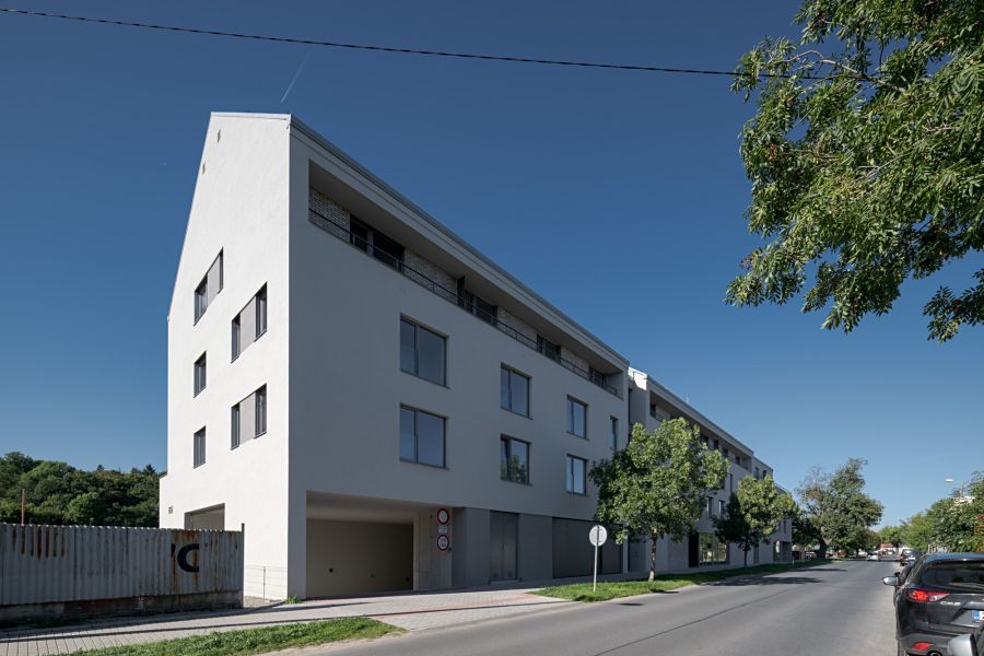 Prodej obchodního prostoru 82 m² – fotografie 4
