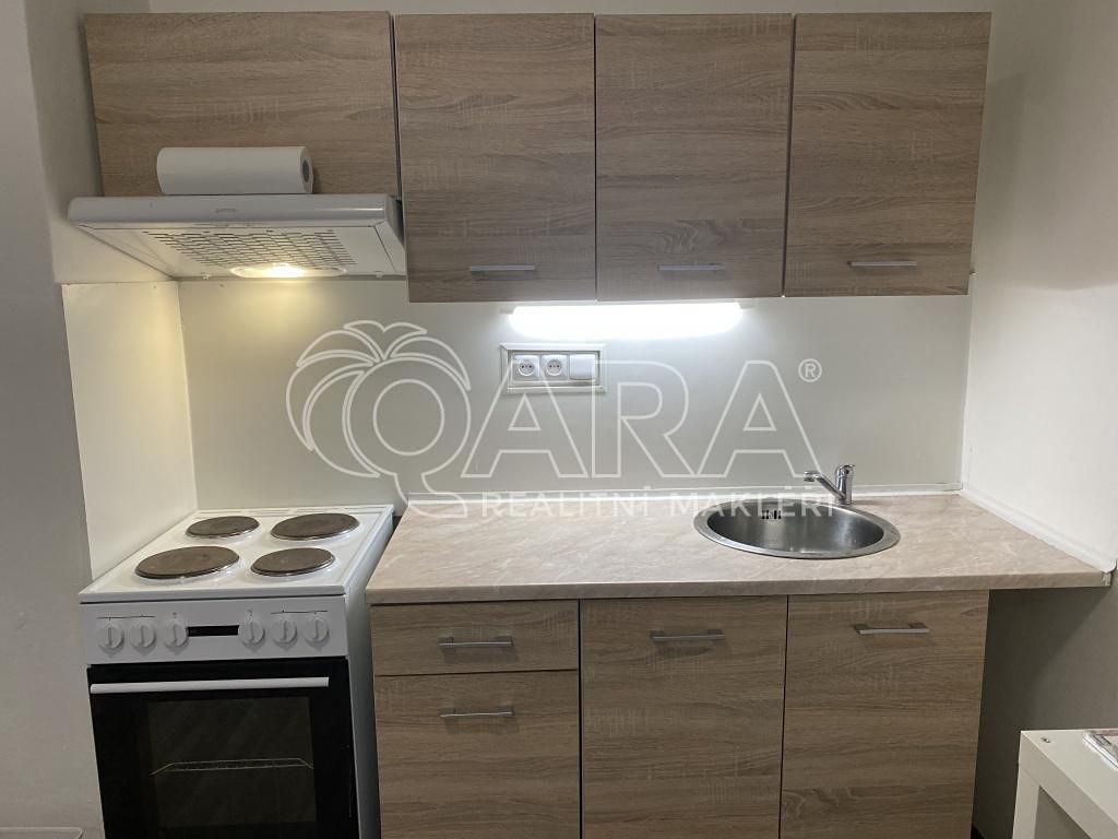 Pronájem bytu 1+kk 27 m²