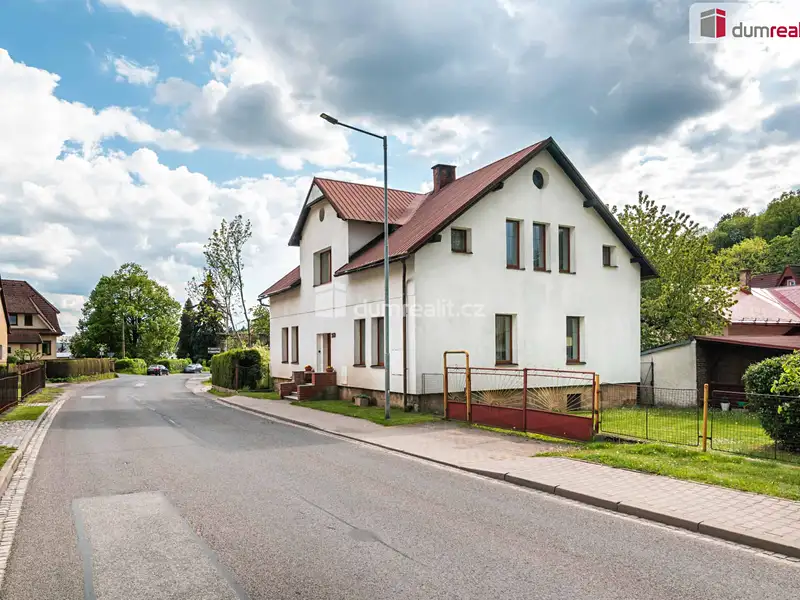 Prodej rodinného domu 250 m², pozemek 400 m², Vrchlabí – náhled fotky 3