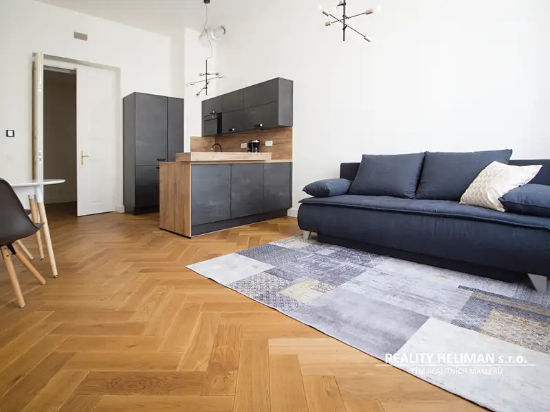 Pronájem bytu 2+kk 72 m², Praha – náhled fotky 2