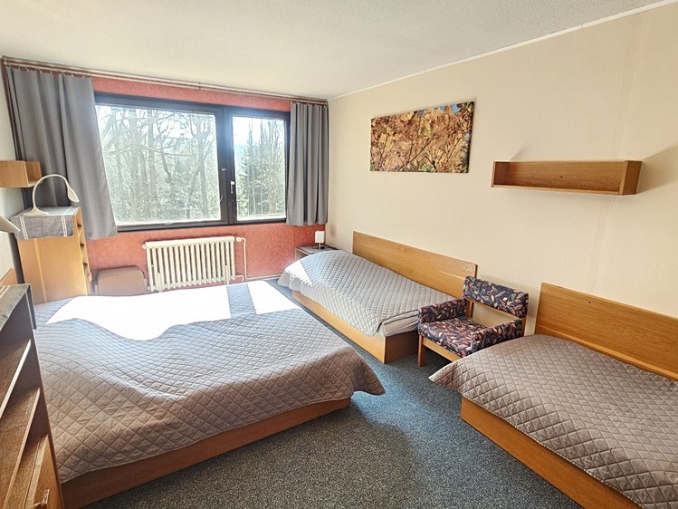 Prodej komerčního prostoru, 1 047 m² (20 z 42)