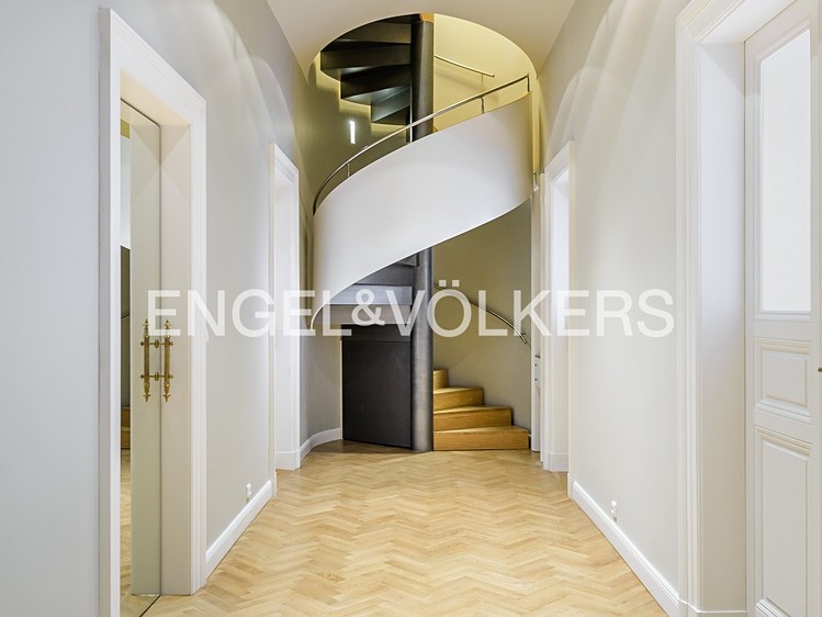 Квартира 6+ в оренду, 285 м² (12 з 20)