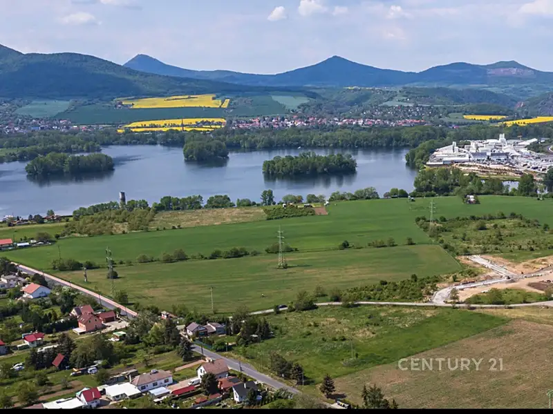 Prodej stavebního pozemku 1082 m², Píšťany – náhled fotky 3