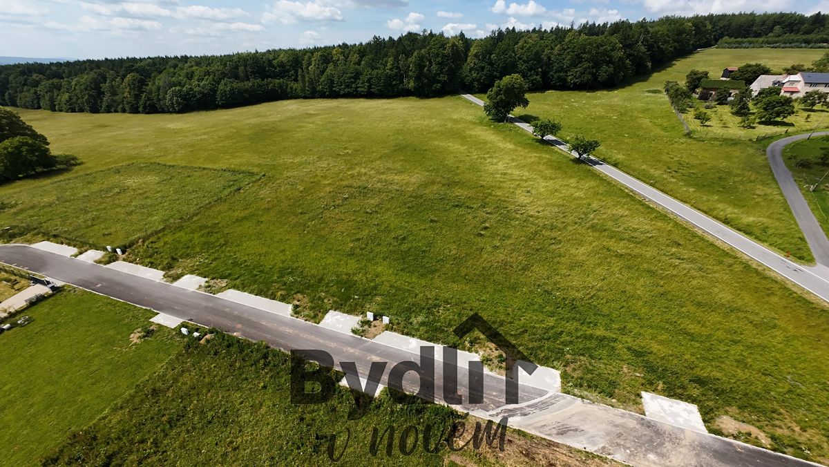 Prodej stavebního pozemku 1012 m² – fotografie 3