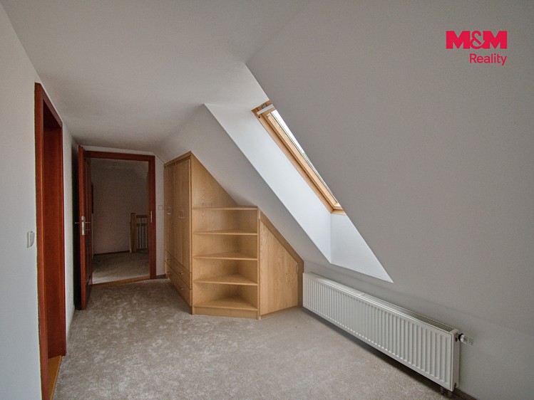 Prodej komerčního prostoru, 308 m² (23 z 30)