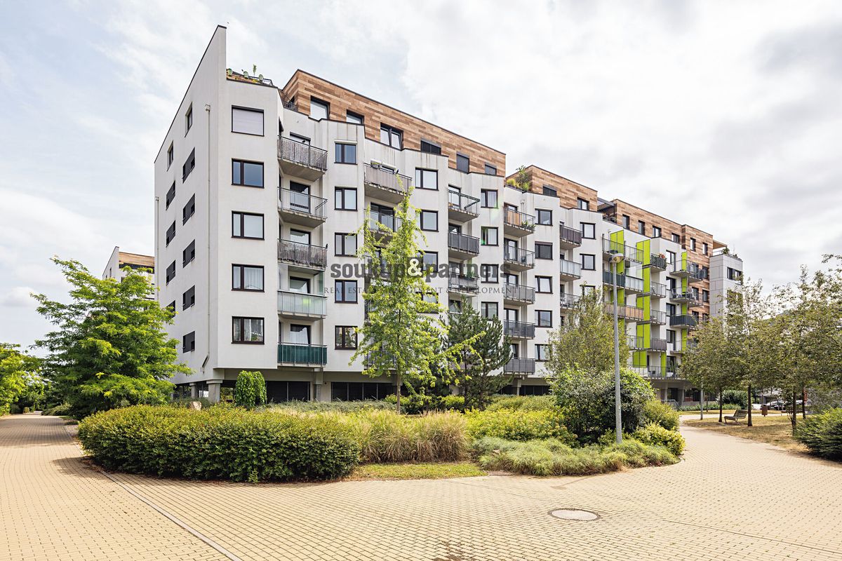 Pronájem bytu 1+kk 44 m² – fotografie 3