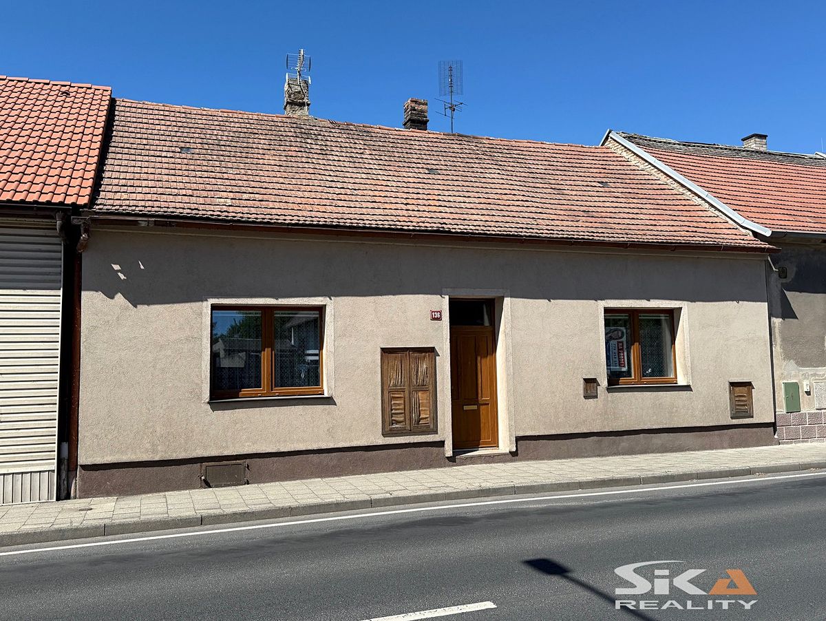 Prodej rodinného domu 80 m², pozemek 1074 m²