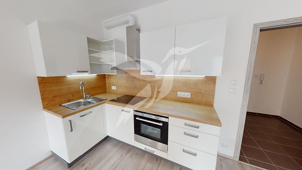 Pronájem bytu 1+kk 34 m²