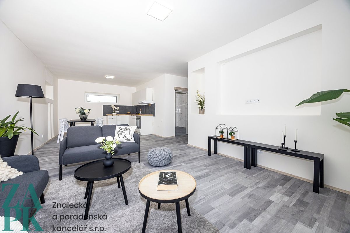 Prodej rodinného domu 215 m², pozemek 684 m² – fotografie 4