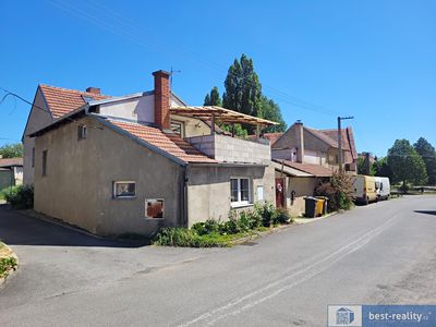 Prodej rodinného domu 335 m², pozemek 320 m²