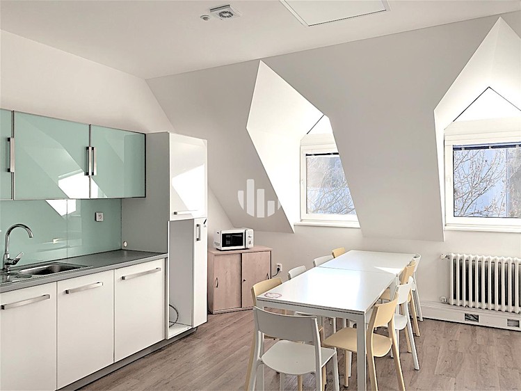 Pronájem komerčního prostoru, 193 m² (5 z 10)