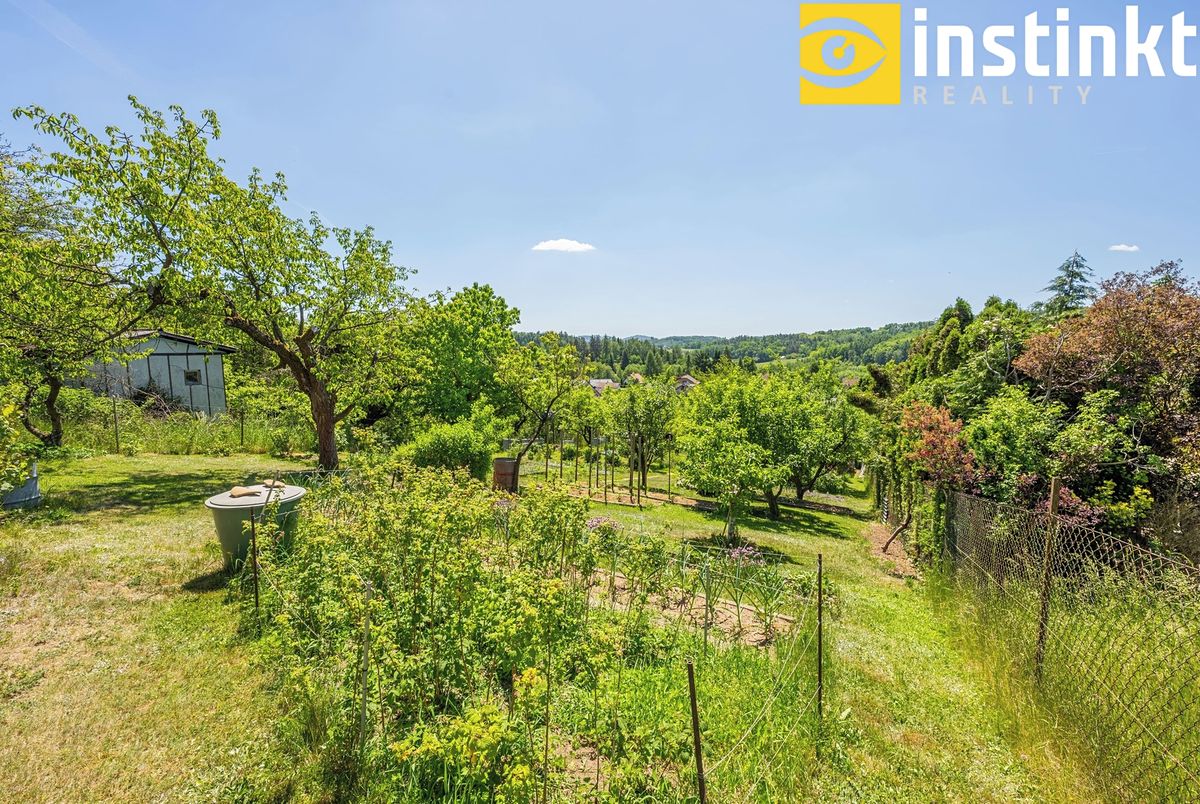 Prodej stavebního pozemku 1269 m² – fotografie 2