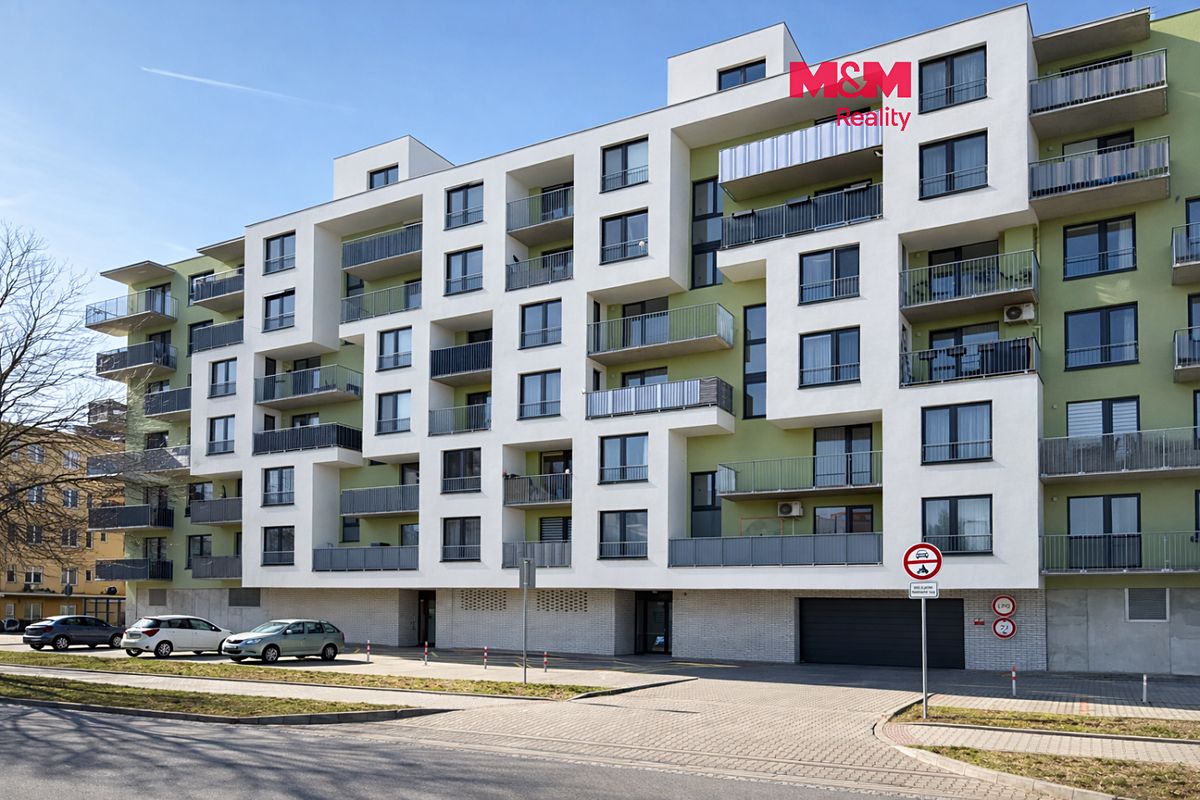 Pronájem bytu 3+kk 77 m²