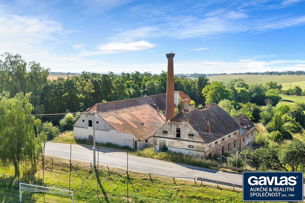 Prodej komerčního pozemku 12765 m² – fotografie 3