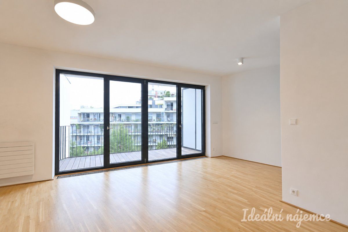 Pronájem bytu 3+kk 104 m² – fotografie 2
