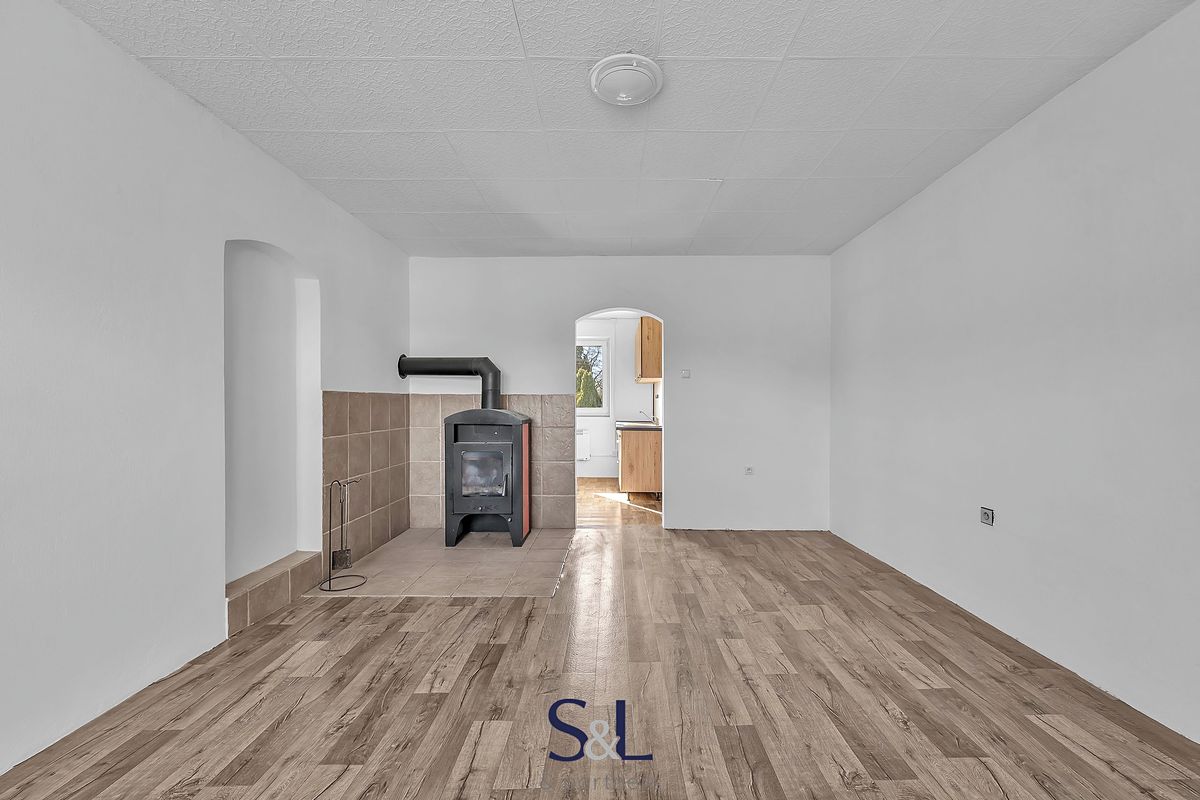 Prodej rodinného domu 172 m², pozemek 808 m² – fotografie 4