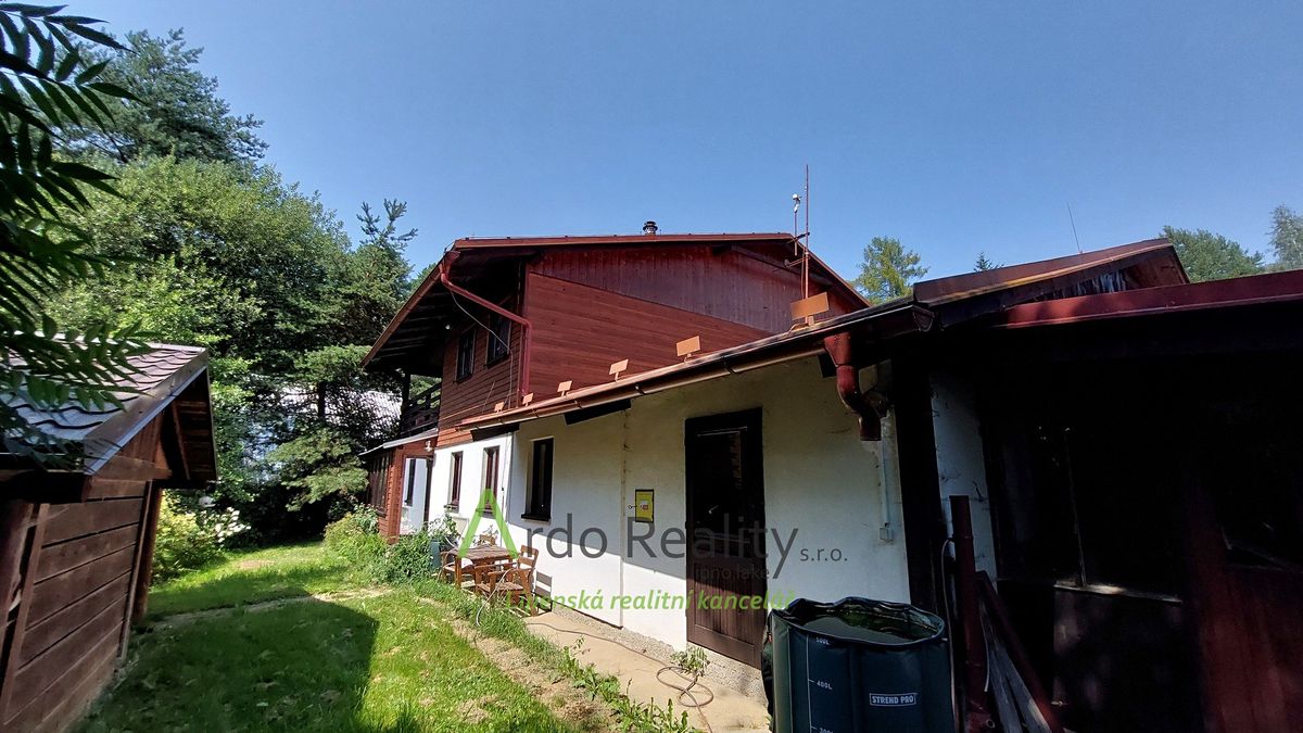 Prodej rodinného domu 232 m², pozemek 2244 m² – fotografie 5