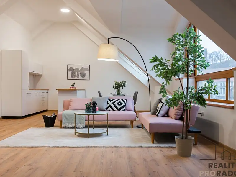 Prodej bytu 2+kk 112 m², Třebíč – náhled fotky 1