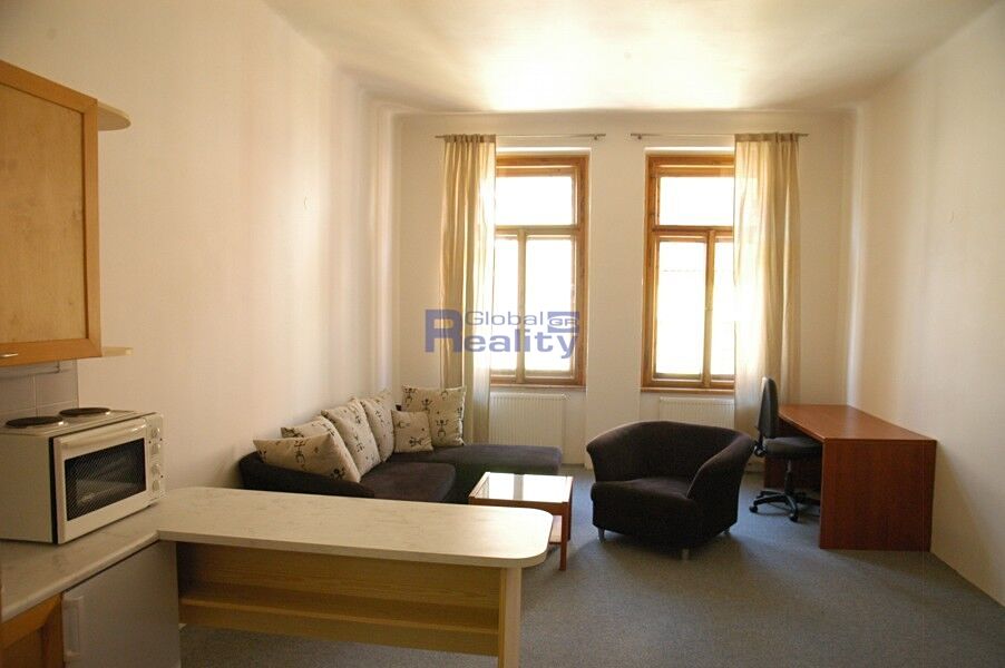Pronájem bytu 2+kk 48 m² – fotografie 3