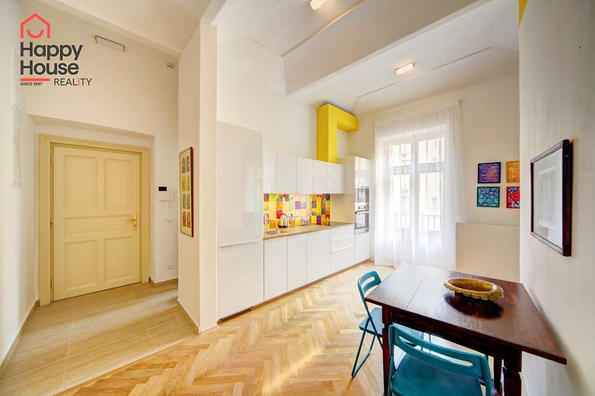 Pronájem bytu 2+kk 65 m²
