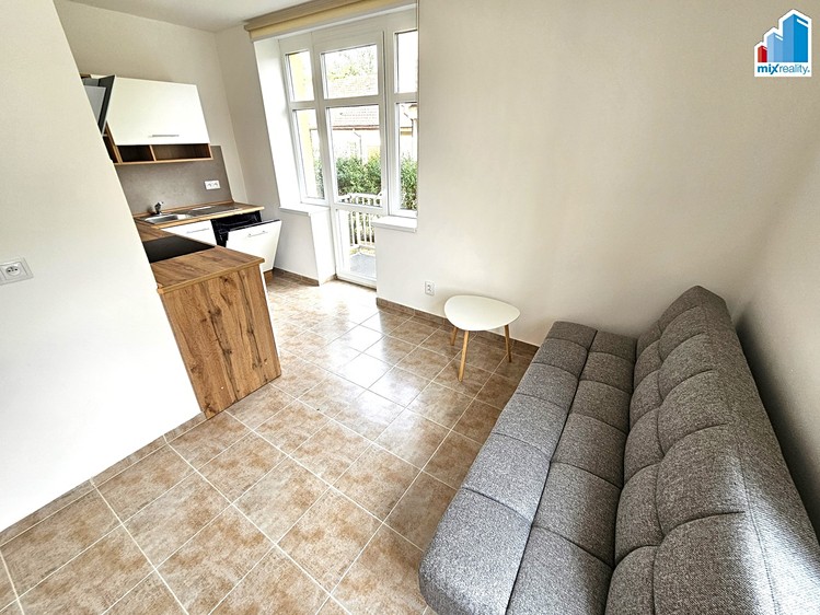 Квартира 1+kk на продаж, 34 м² (2 з 18)