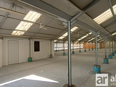 Pronájem komerčního prostoru, 726 m² (3 z 16)