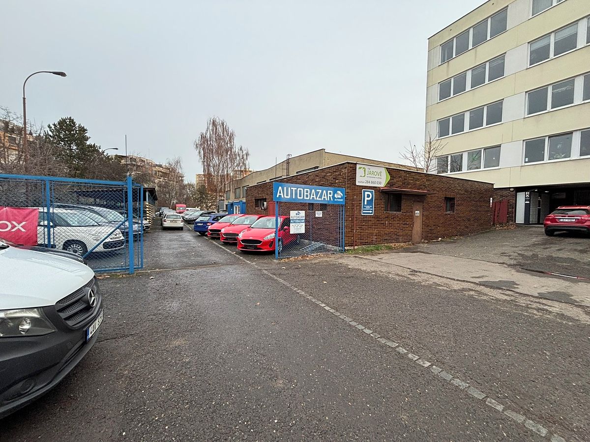 Pronájem pozemku 1408 m² – fotografie 2